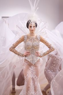 ON AURA TOUT VU_couture_show_SS18_preview final robe de mariée